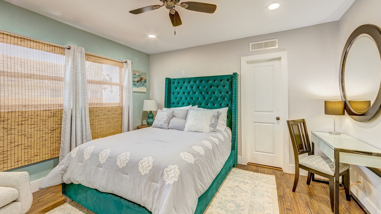Photo of Bedroom in Old East Dallas