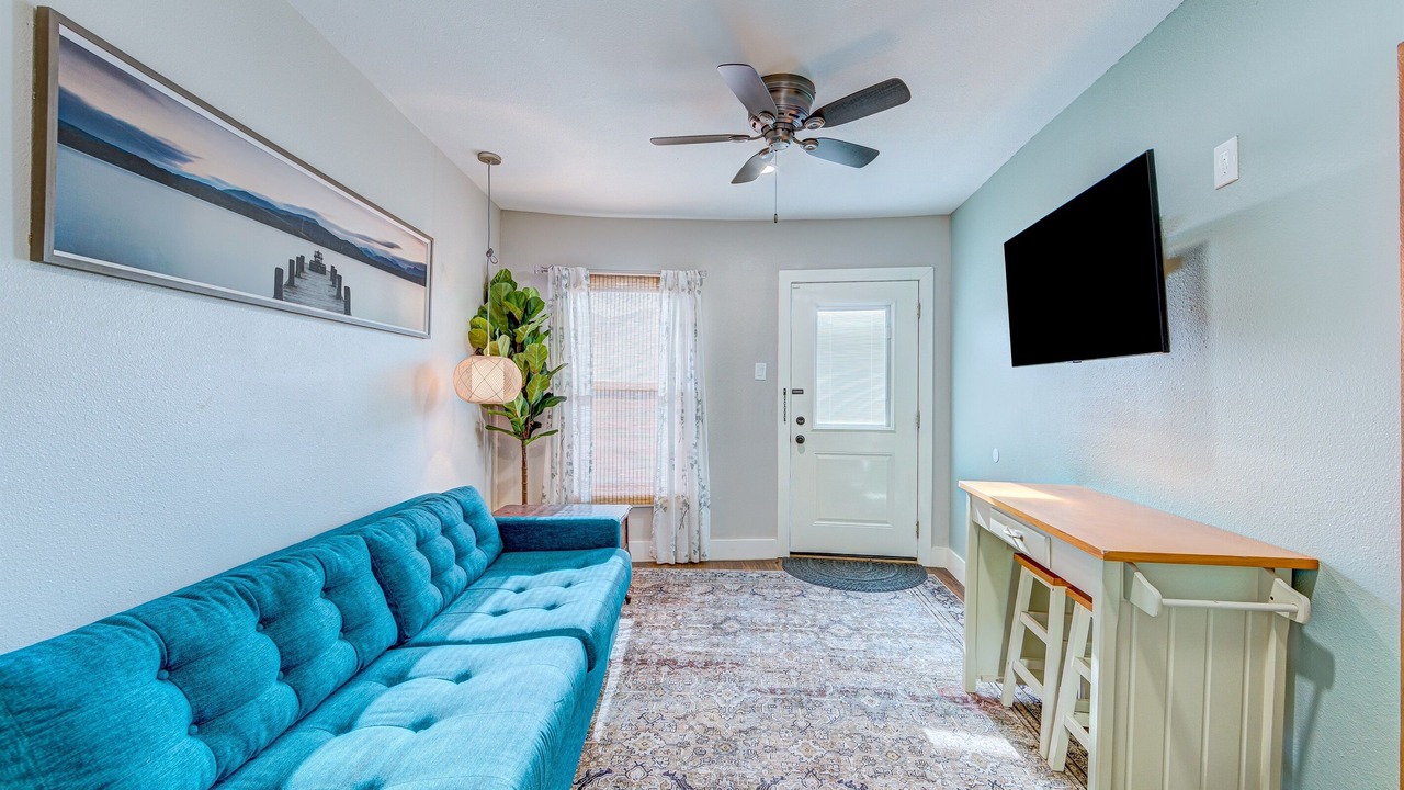 Photo of Livingroom in Old East Dallas