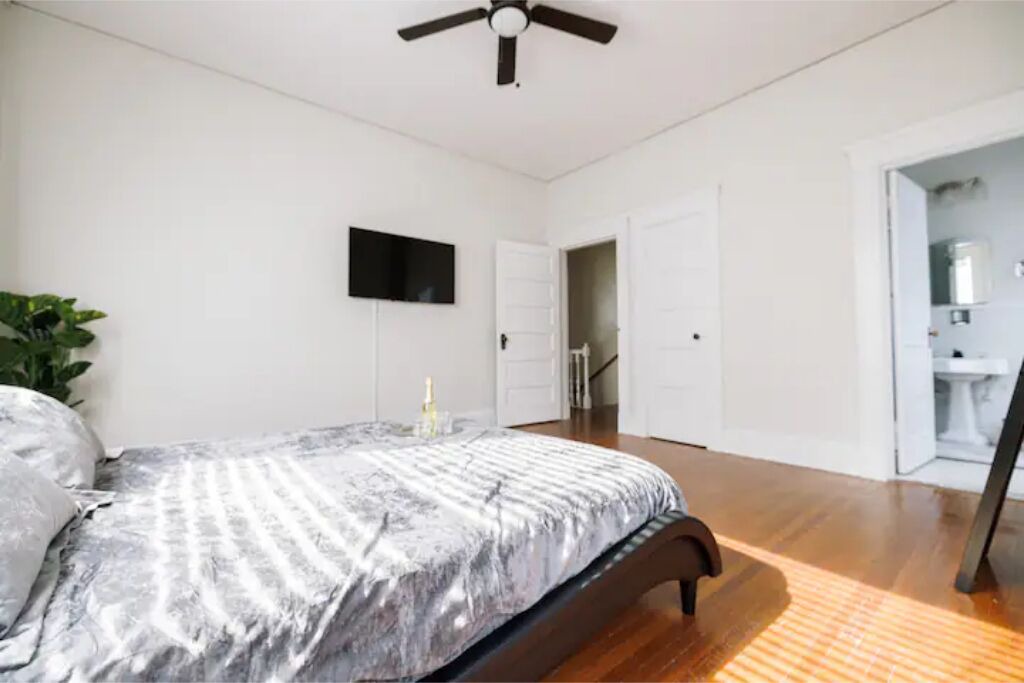 Photo of Bedroom in New Pathways