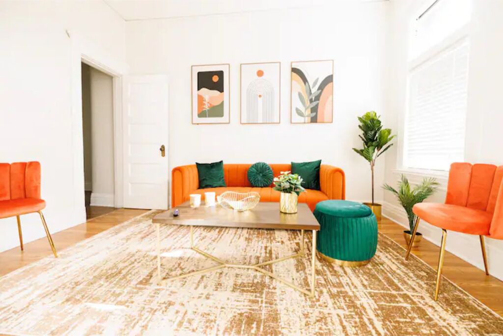 Photo of Livingroom in New Pathways