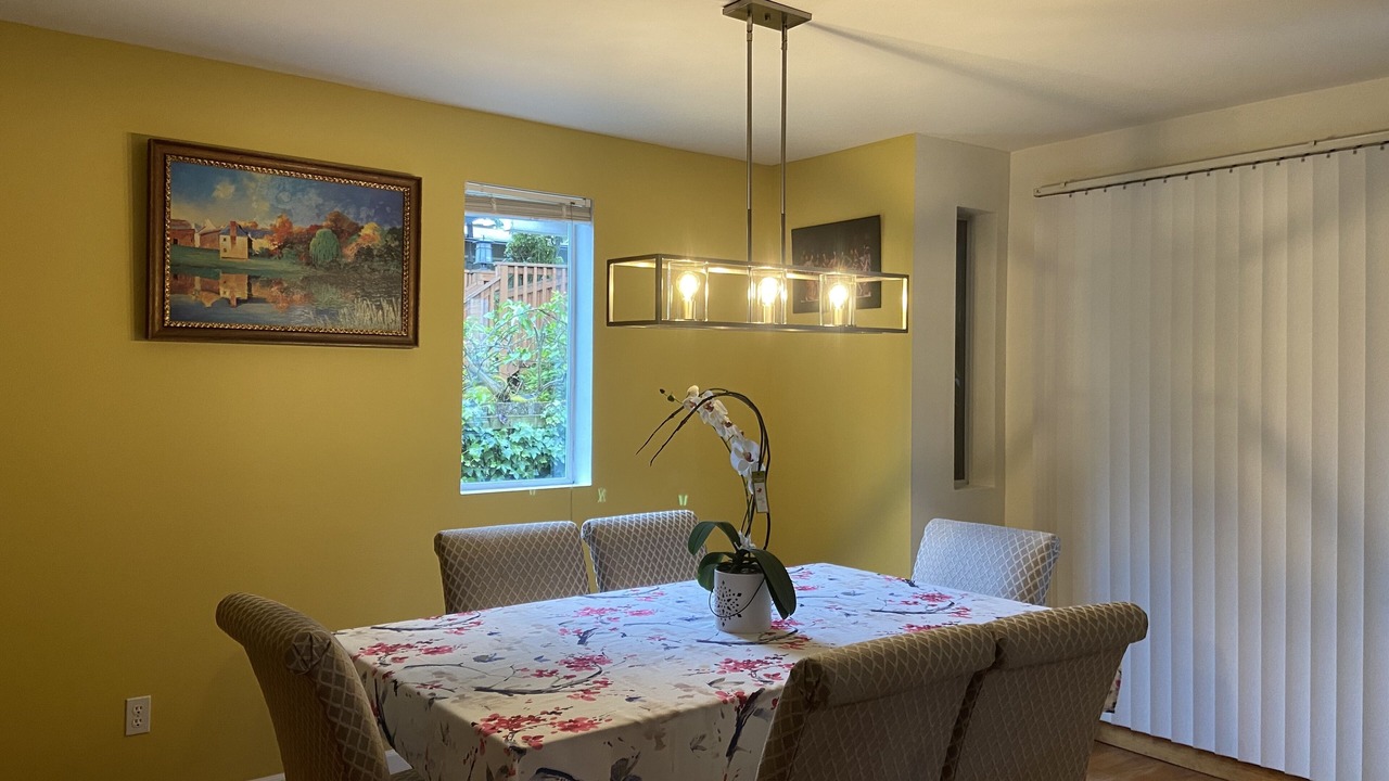 Photo of Livingroom in Mid-Beacon Hill