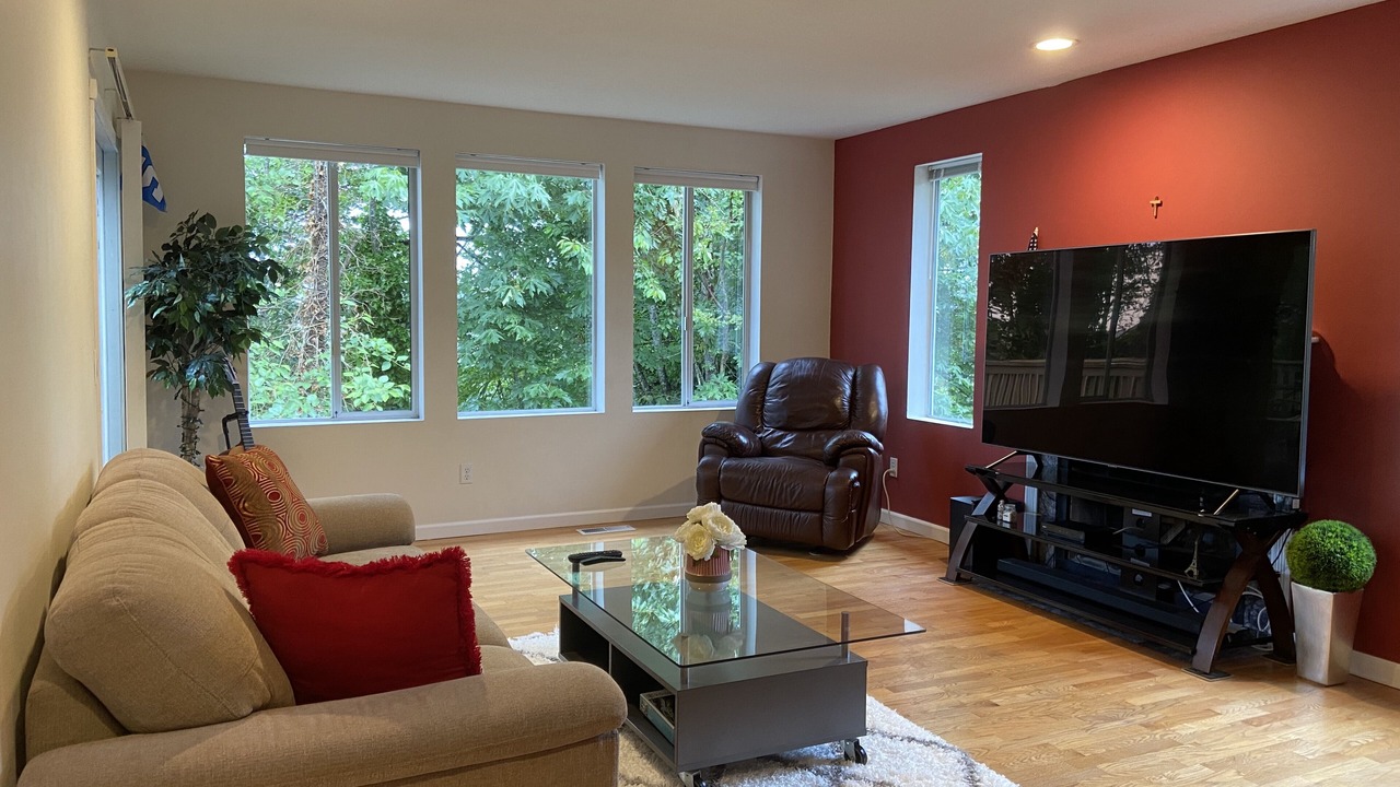 Photo of Livingroom in Mid-Beacon Hill