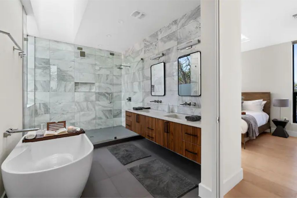 Photo of Bathroom in Bouldin