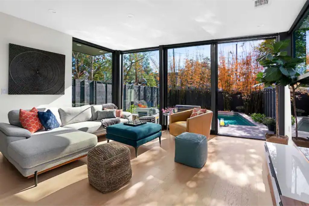Photo of Livingroom in Bouldin