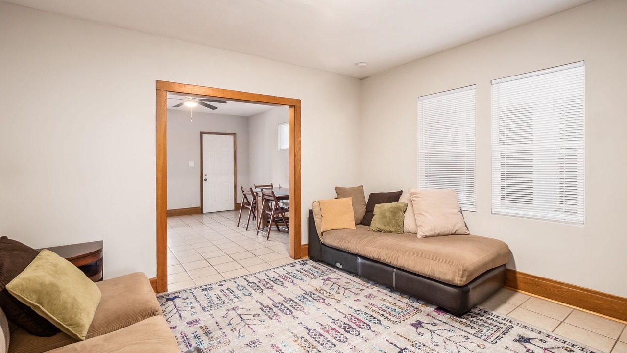 Photo of Livingroom in Old North Columbus