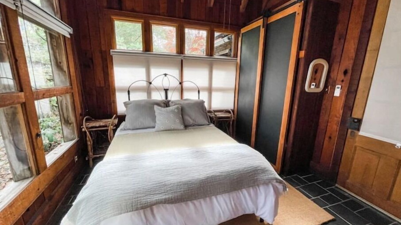 Photo of Bedroom in Batesville