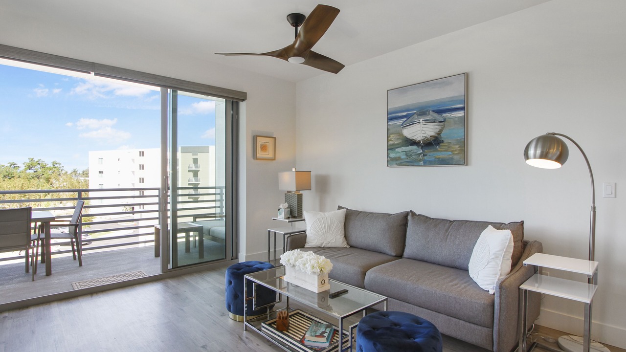 Photo of Livingroom in Central Sarasota