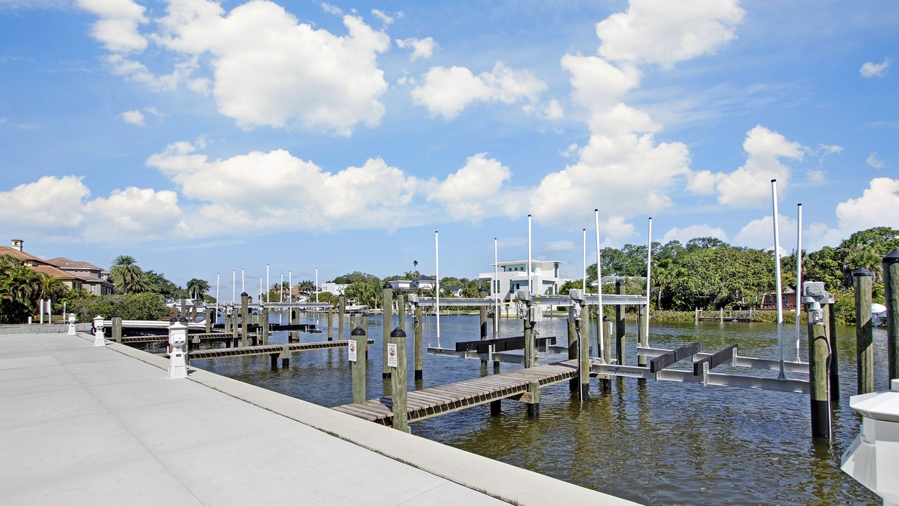 Photo of Others in Central Sarasota