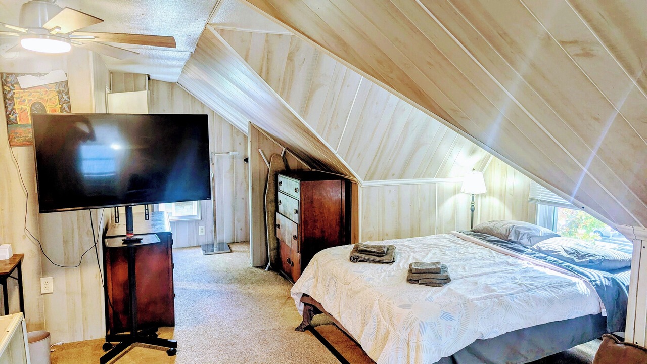 Photo of Bedroom in Enola