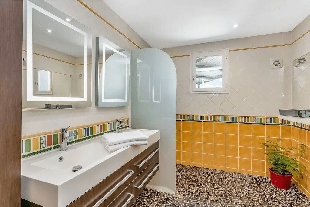 Photo of Bathroom in Combaillaux
