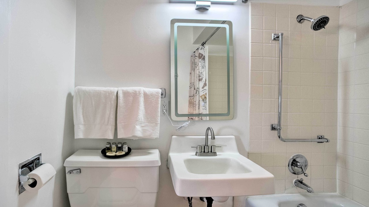 Photo of Bathroom in Gadsden