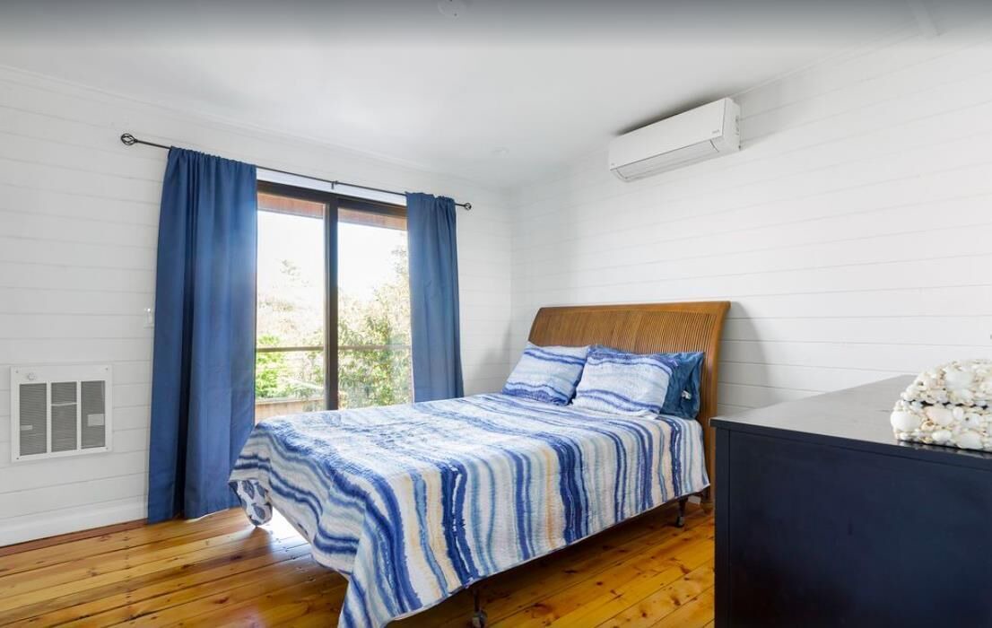 Photo of Bedroom in Ocean Bay Park