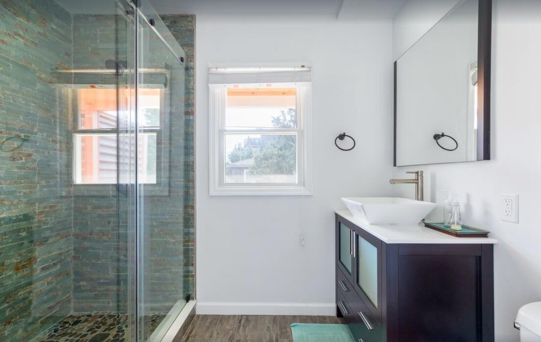 Photo of Bathroom in Ocean Bay Park