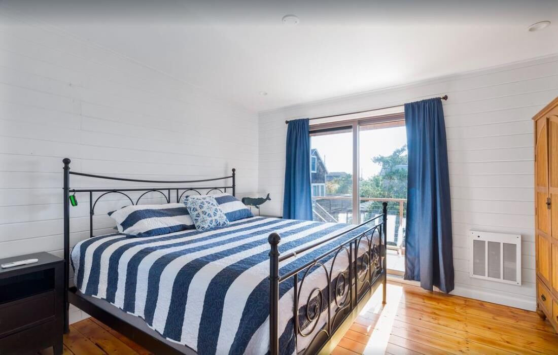 Photo of Bedroom in Ocean Bay Park