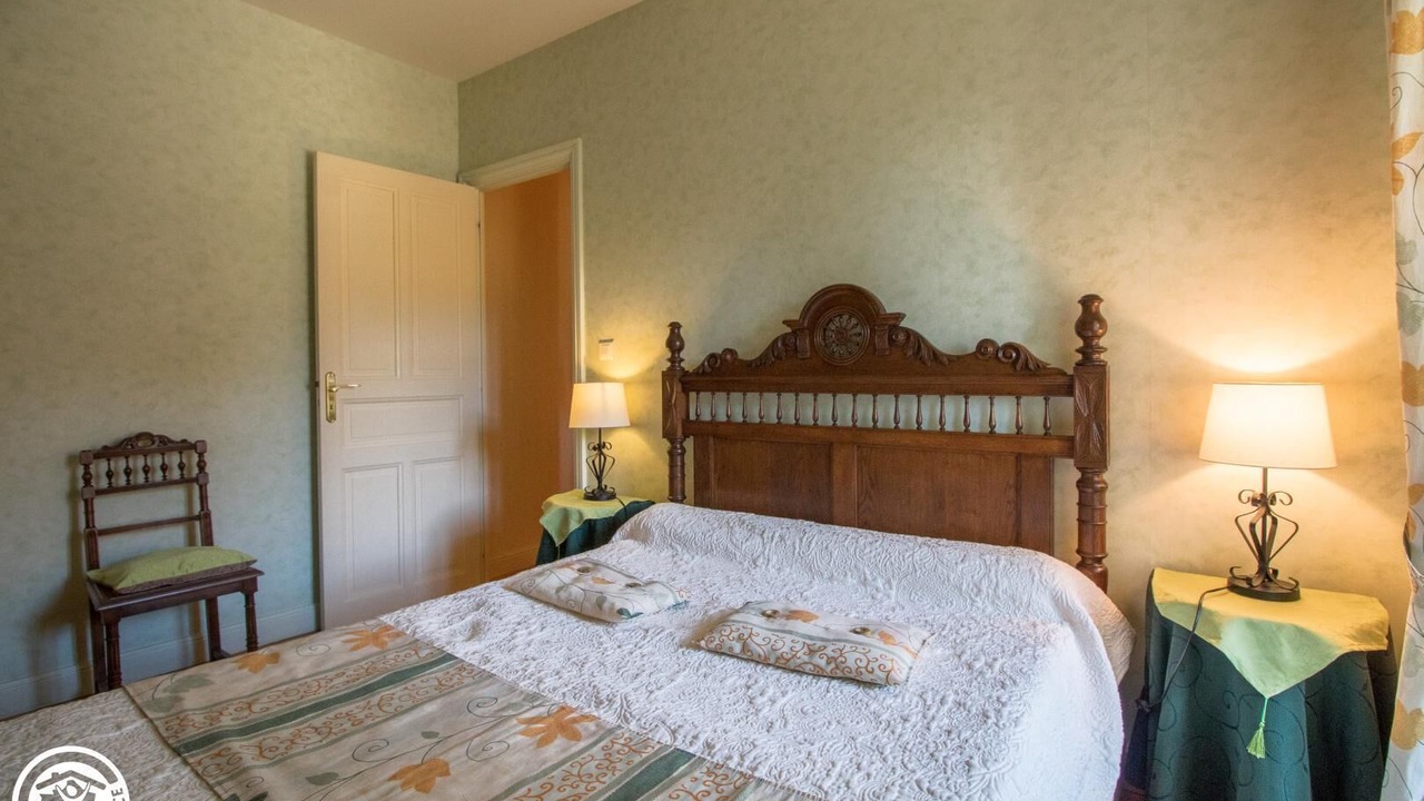 Photo of Bedroom in Usson