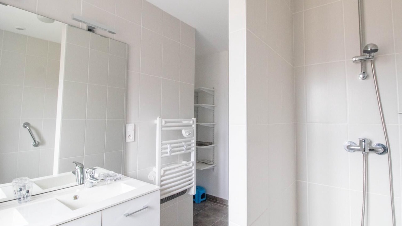 Photo of Bathroom in Saint-Romain