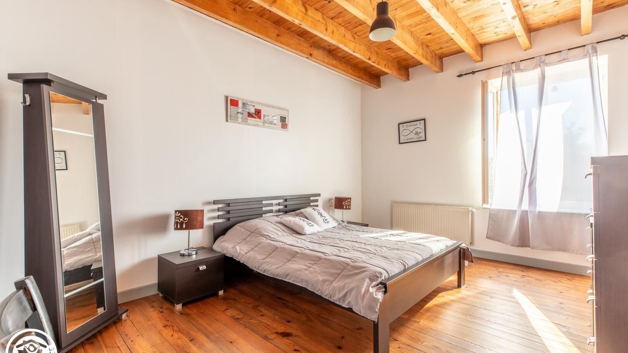 Photo of Bedroom in Saint-Romain