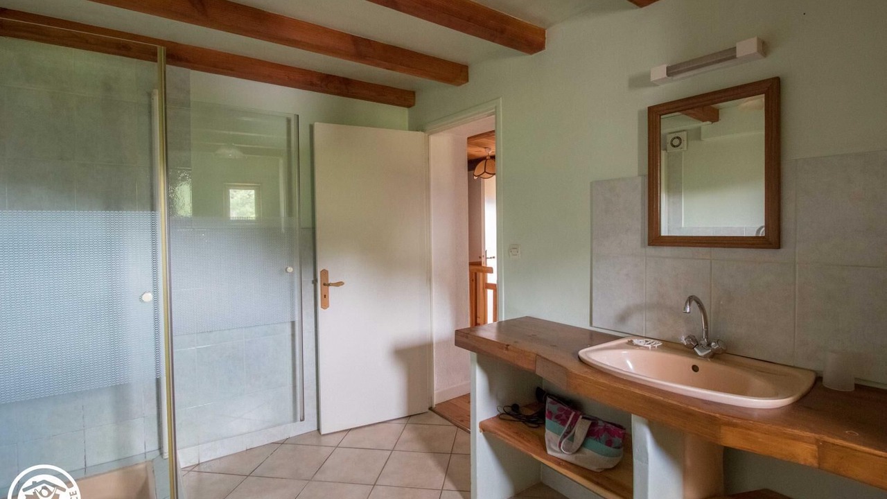 Photo of Bathroom in Ambert