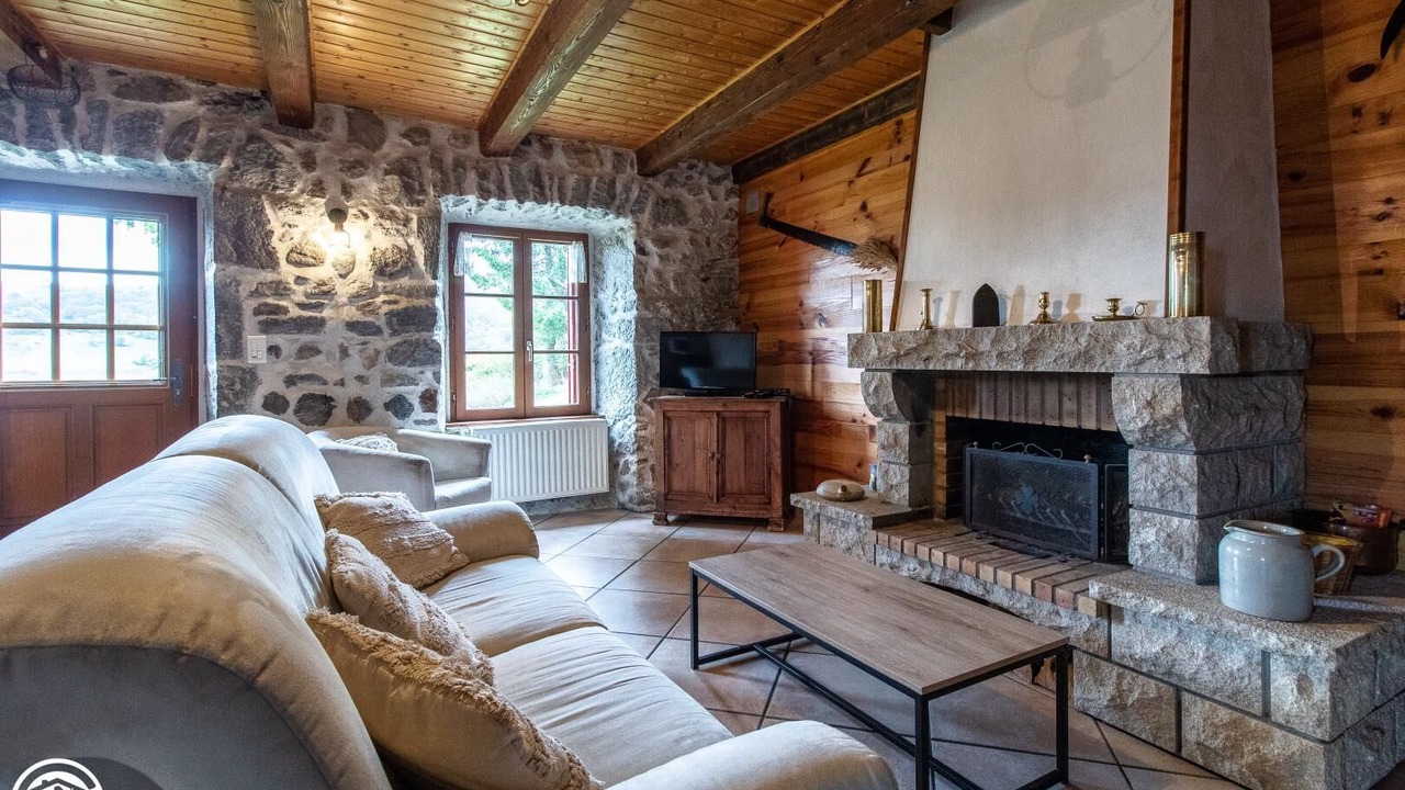 Photo of Livingroom in Chambon-sur-Lac