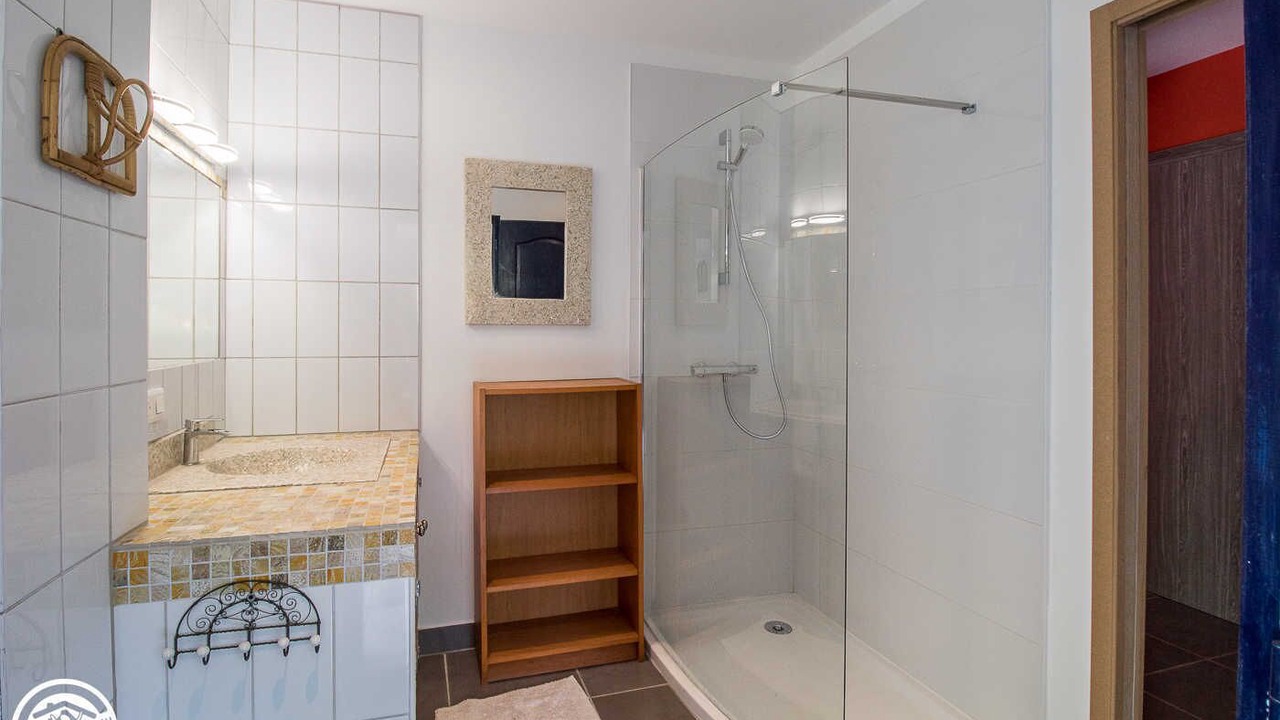 Photo of Bathroom in Maringues