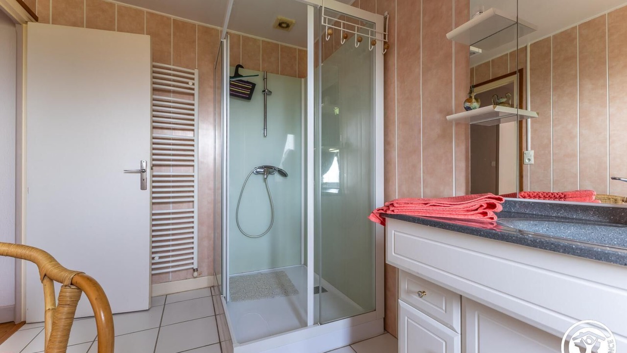 Photo of Bathroom in Verneugheol