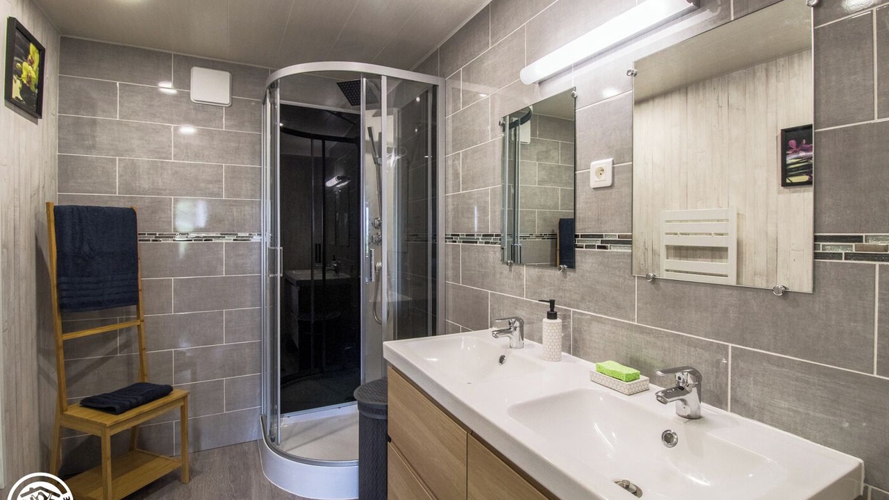 Photo of Bathroom in Laqueuille