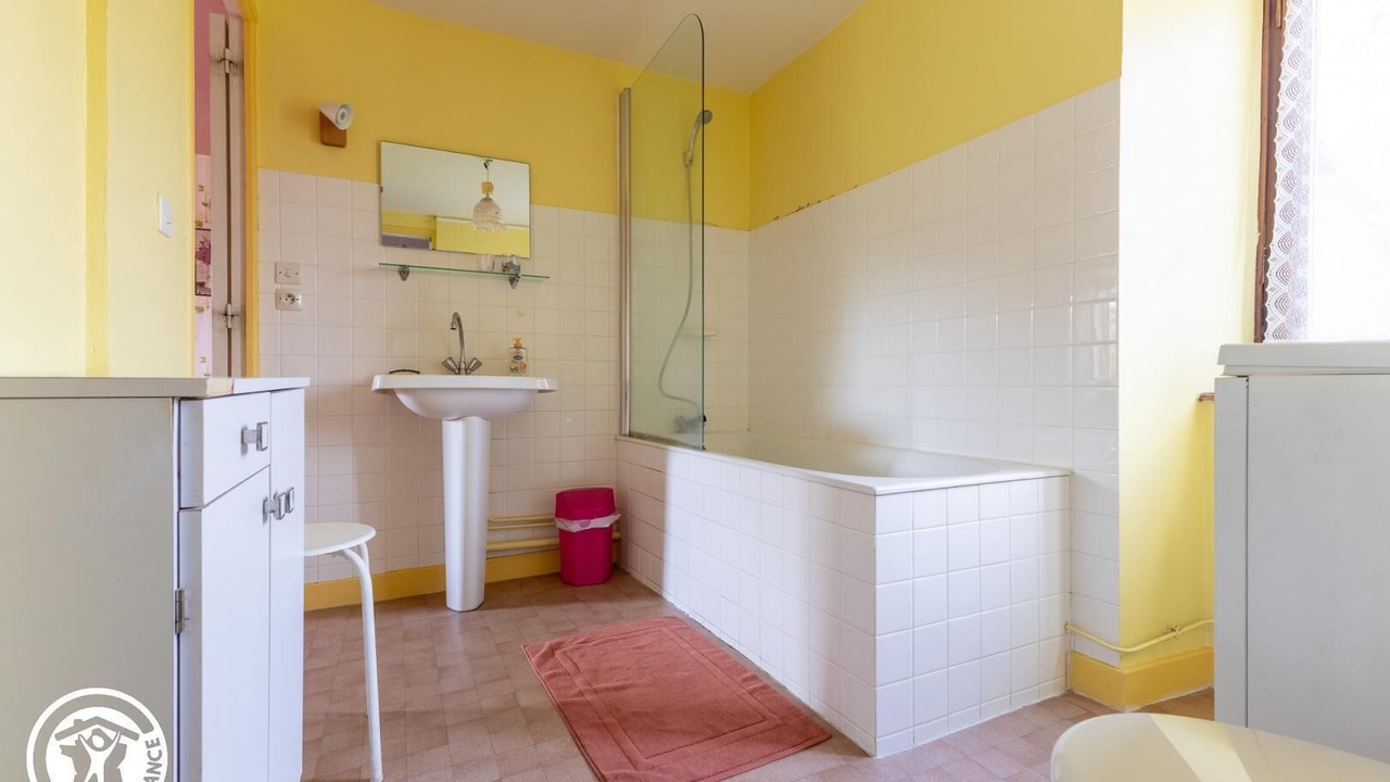 Photo of Bathroom in Vervialle