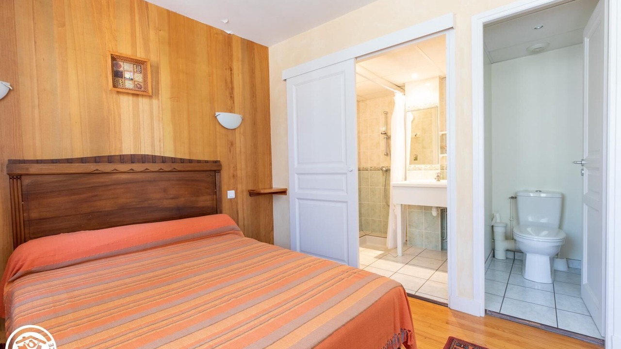 Photo of Bathroom in Vernines