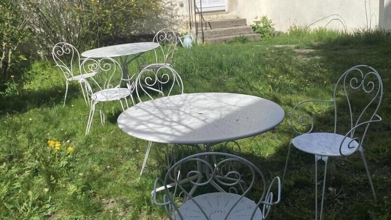 Photo of Outdoor in Artonne