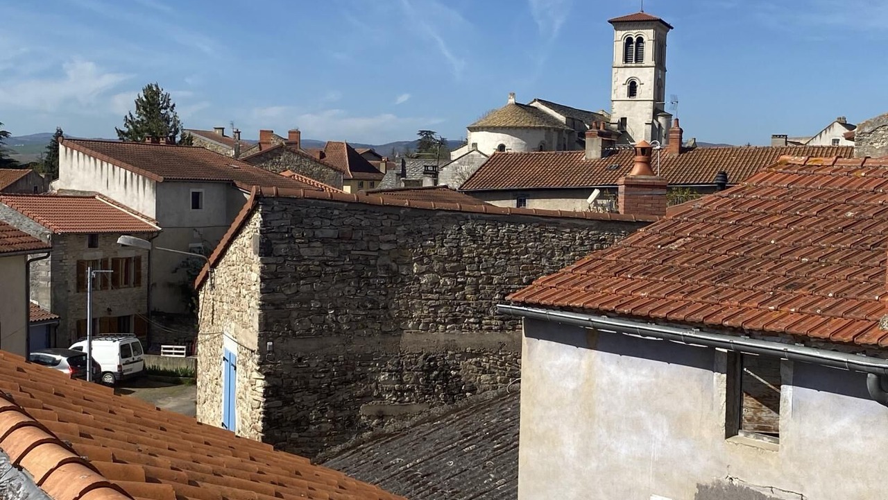 Photo of Others in Artonne