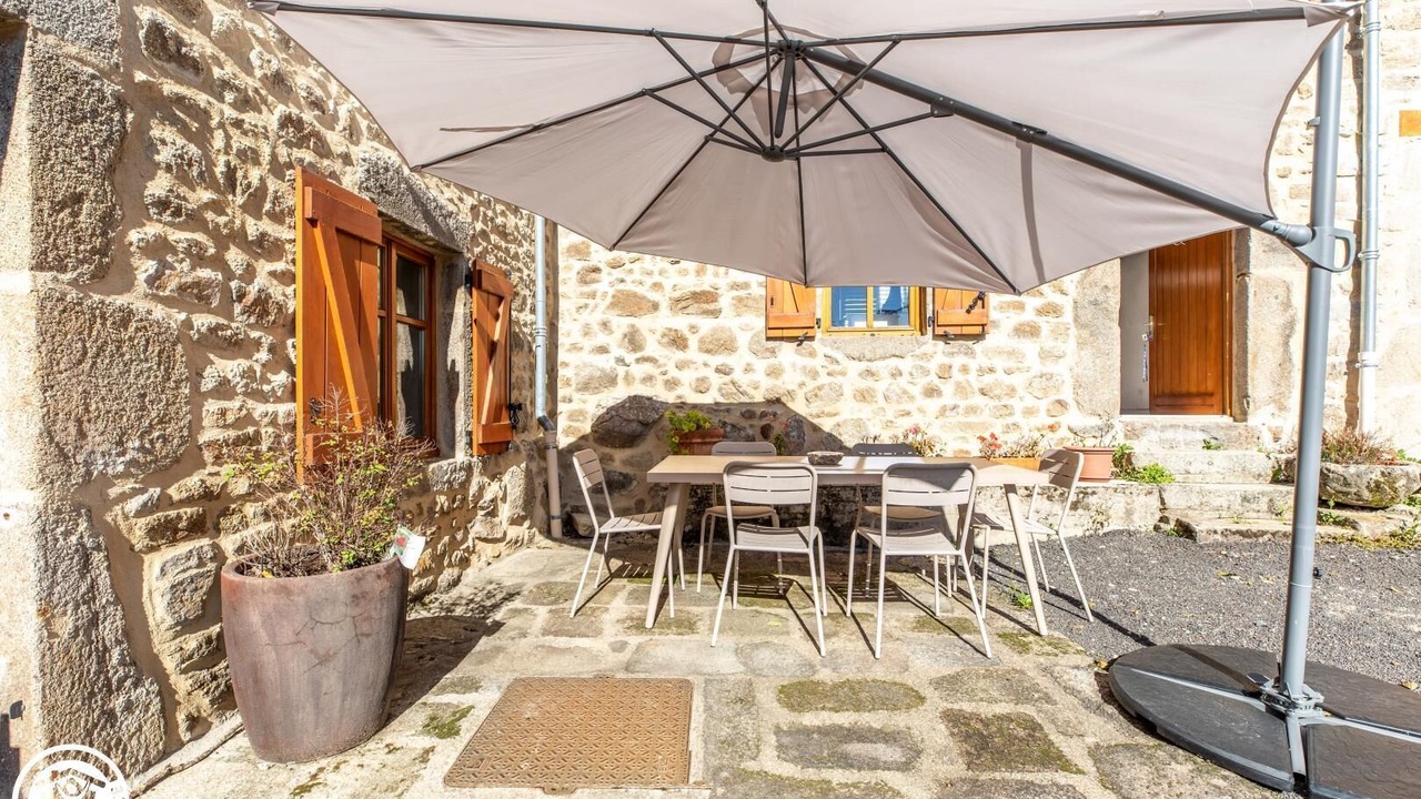 Photo of Outdoor in Auzelles