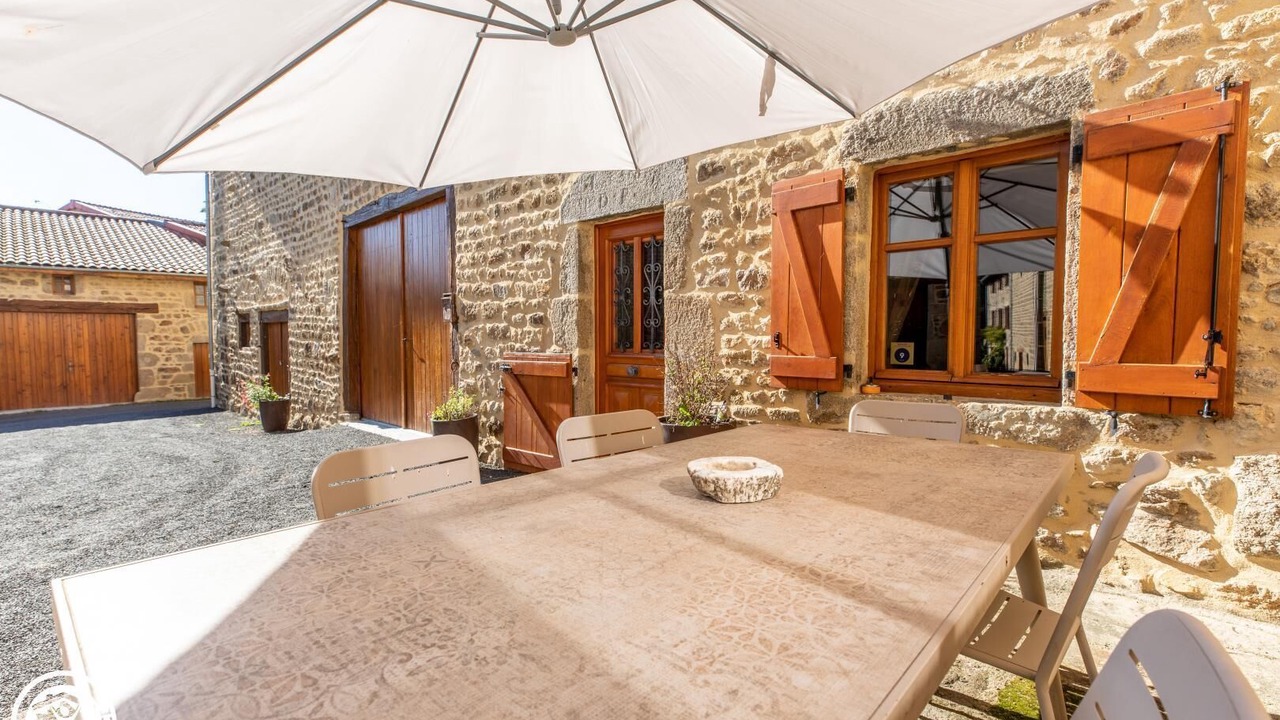 Photo of Outdoor in Auzelles