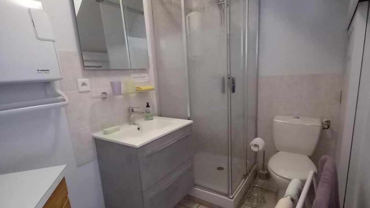Photo of Bathroom in Saint-Babel