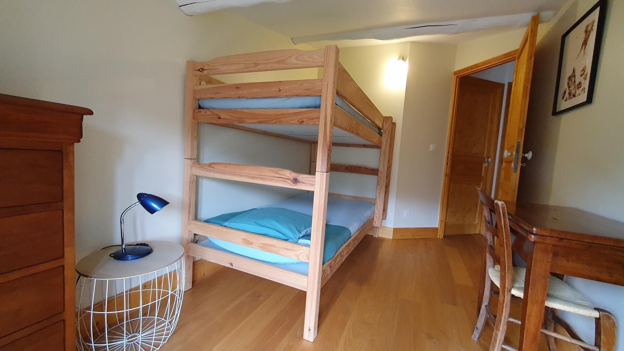 Photo of Bedroom in Saint-Saturnin