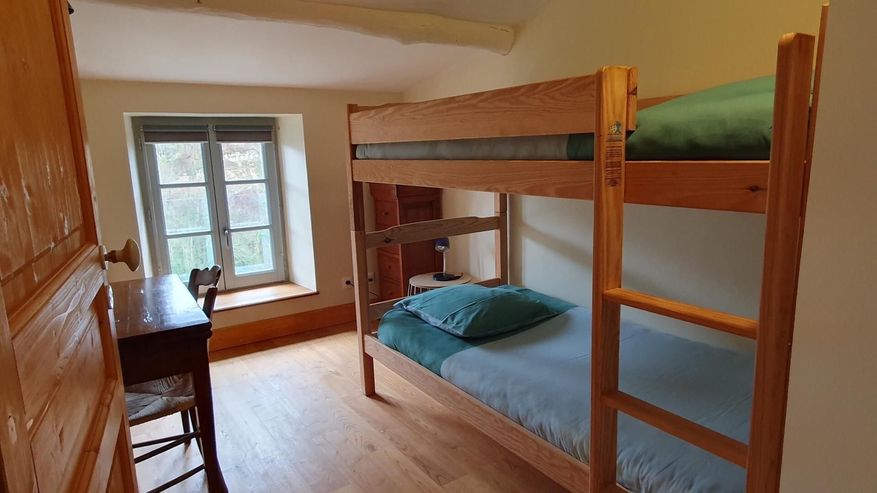 Photo of Bedroom in Saint-Saturnin