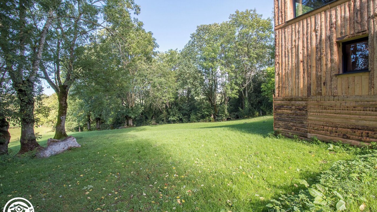 Photo of Outdoor in Orcival