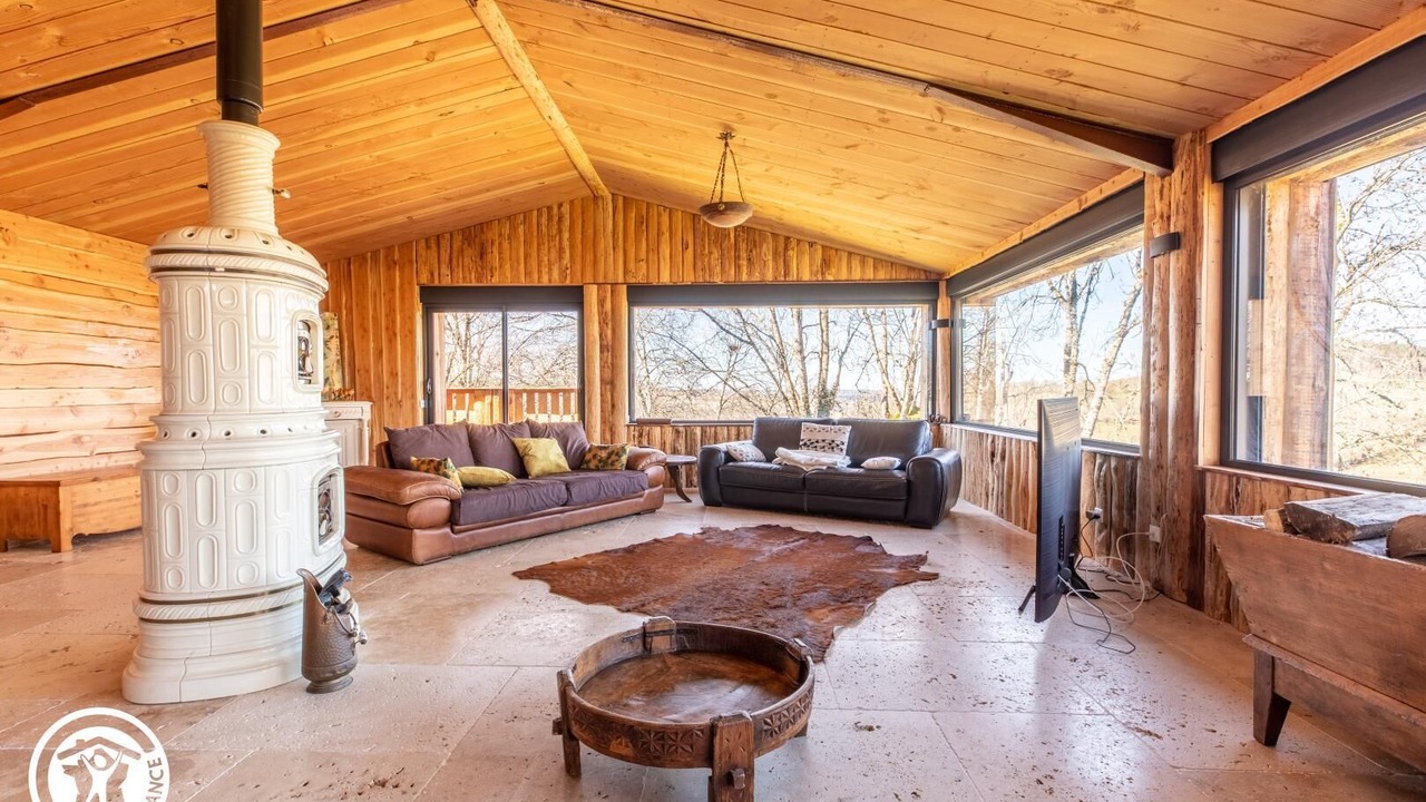 Photo of Livingroom in Orcival