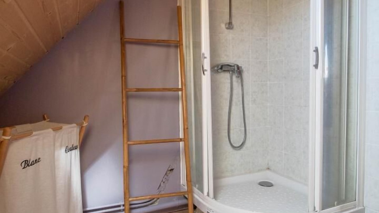 Photo of Bathroom in Heume-l'Eglise