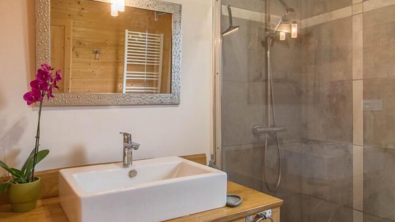 Photo of Bathroom in Jassat