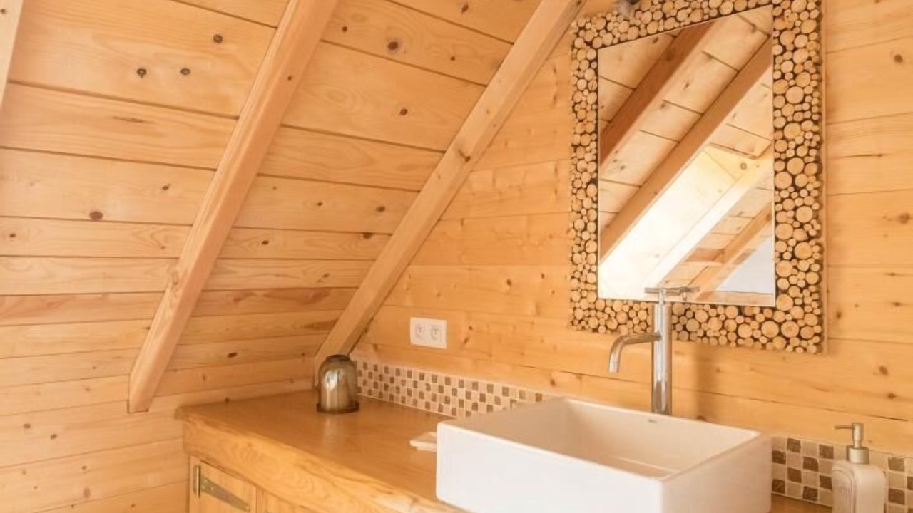 Photo of Bathroom in Jassat