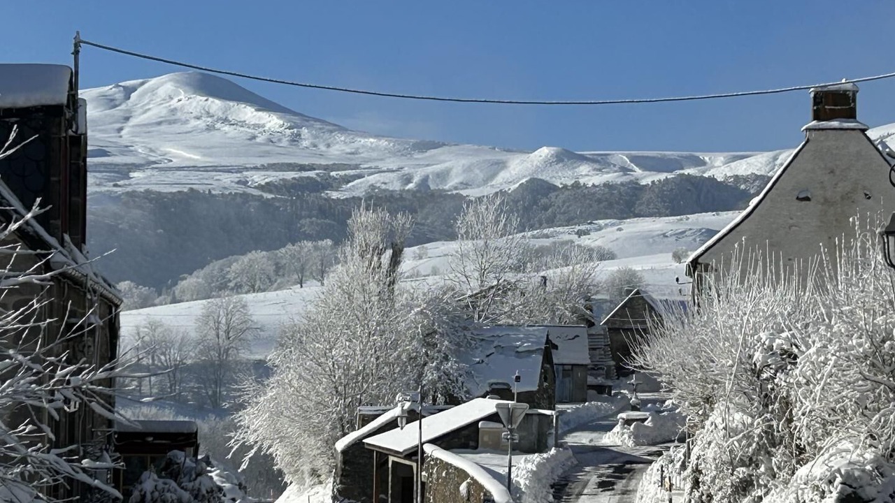 Photo of Others in Chambon-sur-Lac