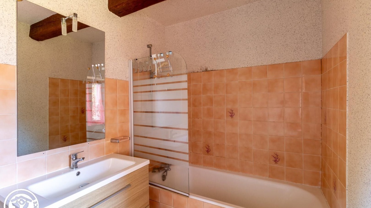 Photo of Bathroom in Perpezat
