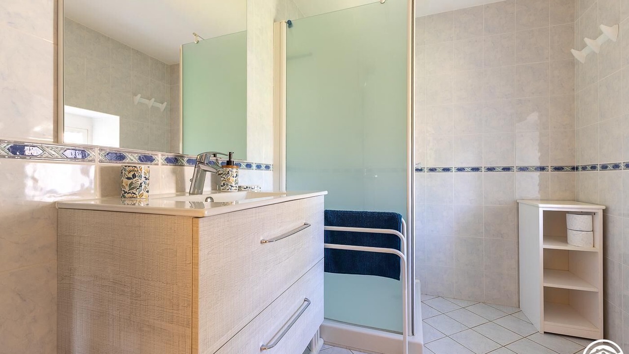 Photo of Bathroom in Saint-Alyre-d'Arlanc