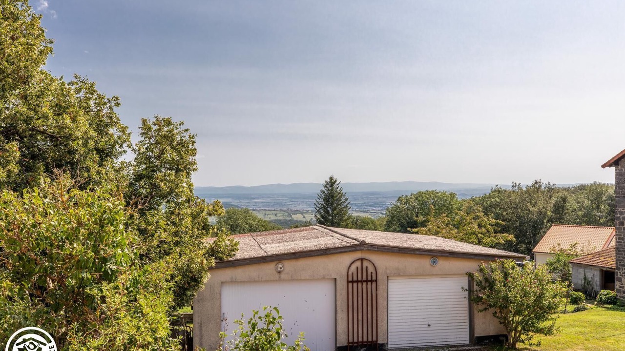 Photo of Outdoor in Volvic