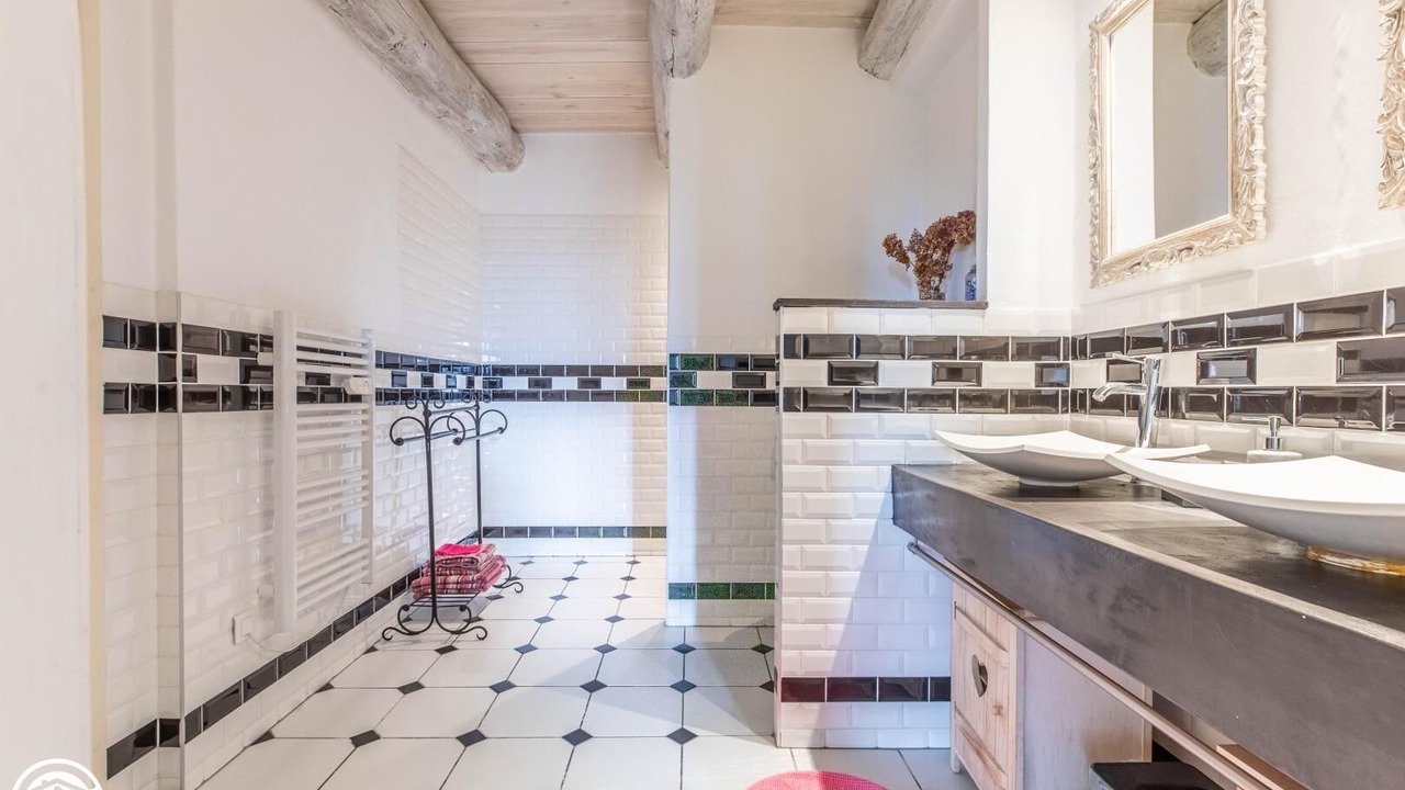 Photo of Bathroom in Tauves