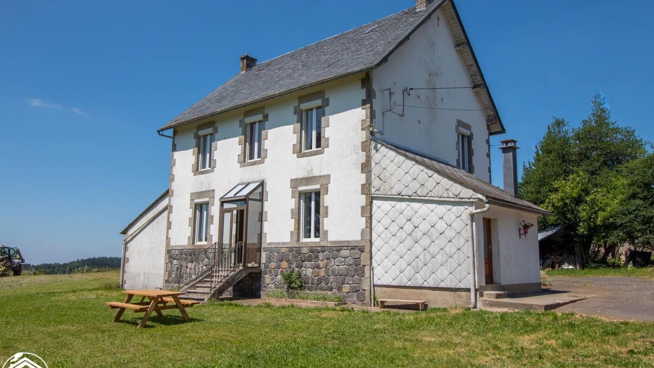Photo of Outdoor in Aveze
