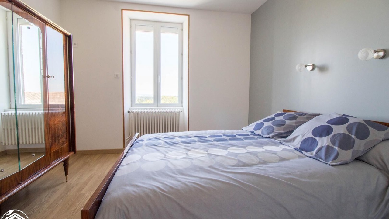 Photo of Bedroom in Aveze
