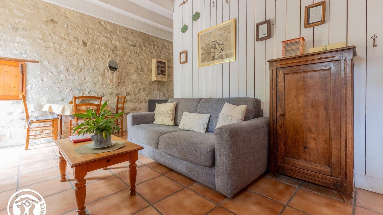 Photo of Livingroom in Authezat