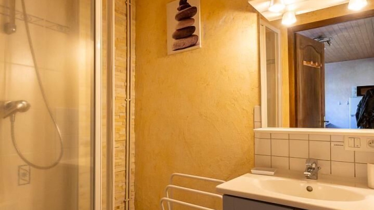 Photo of Bathroom in Vernines