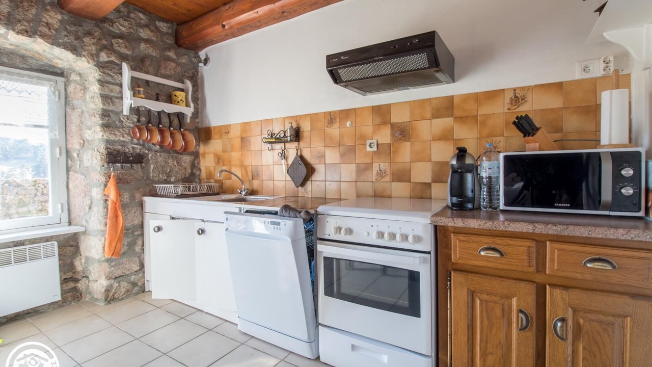 Photo of Kitchen in Saint-Romain